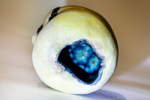 Squished Baby Ceramic Ashtray - Imagen 6