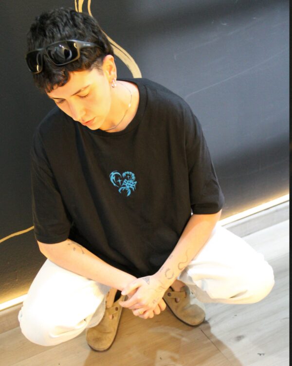 Scorpio Love Embroidery XXXL T-shirt - Imagen 3